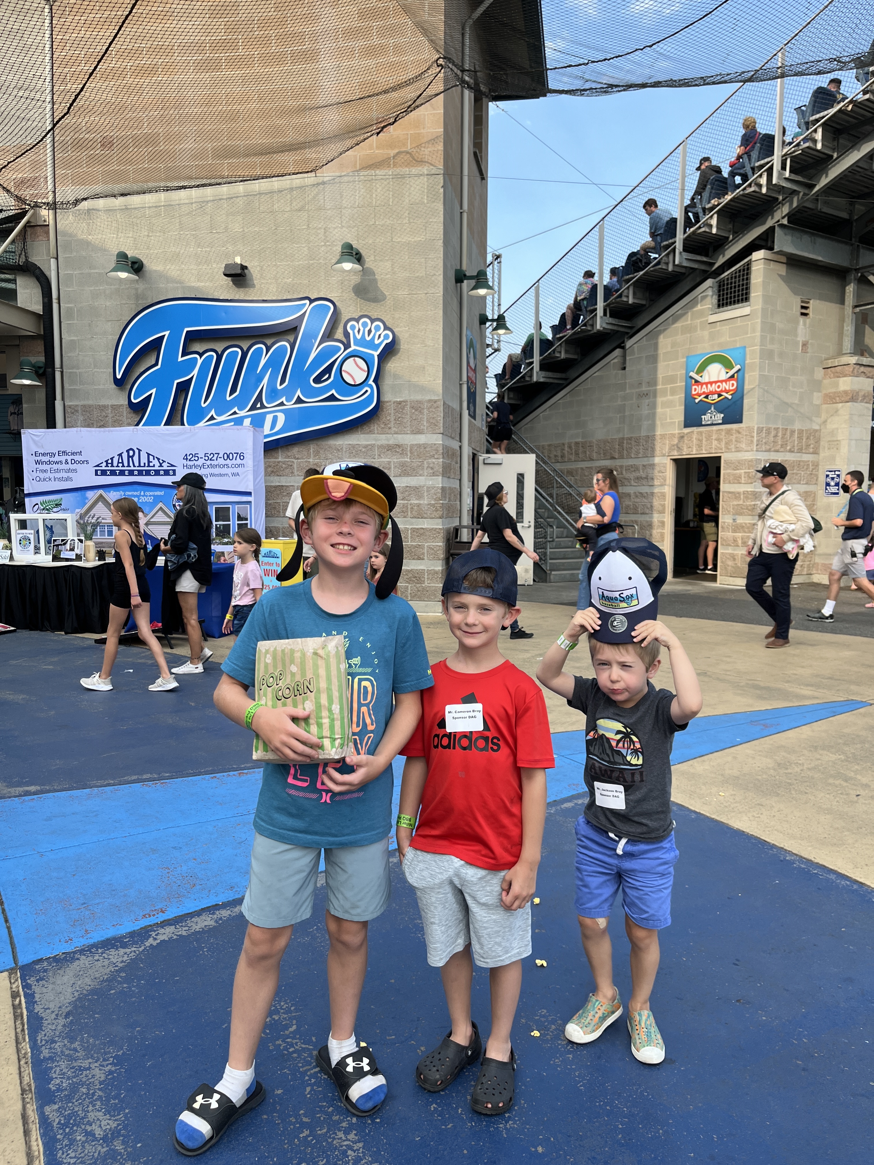 Kids at Baseball game